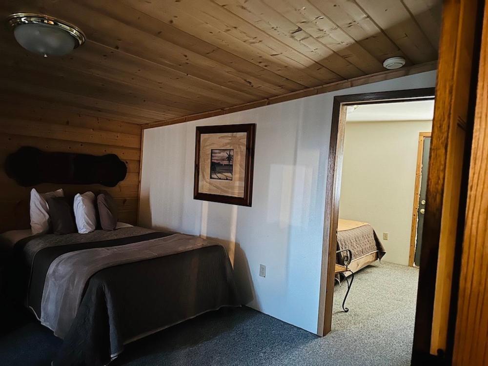 Country Cabins Hotel Chariton Eksteriør billede