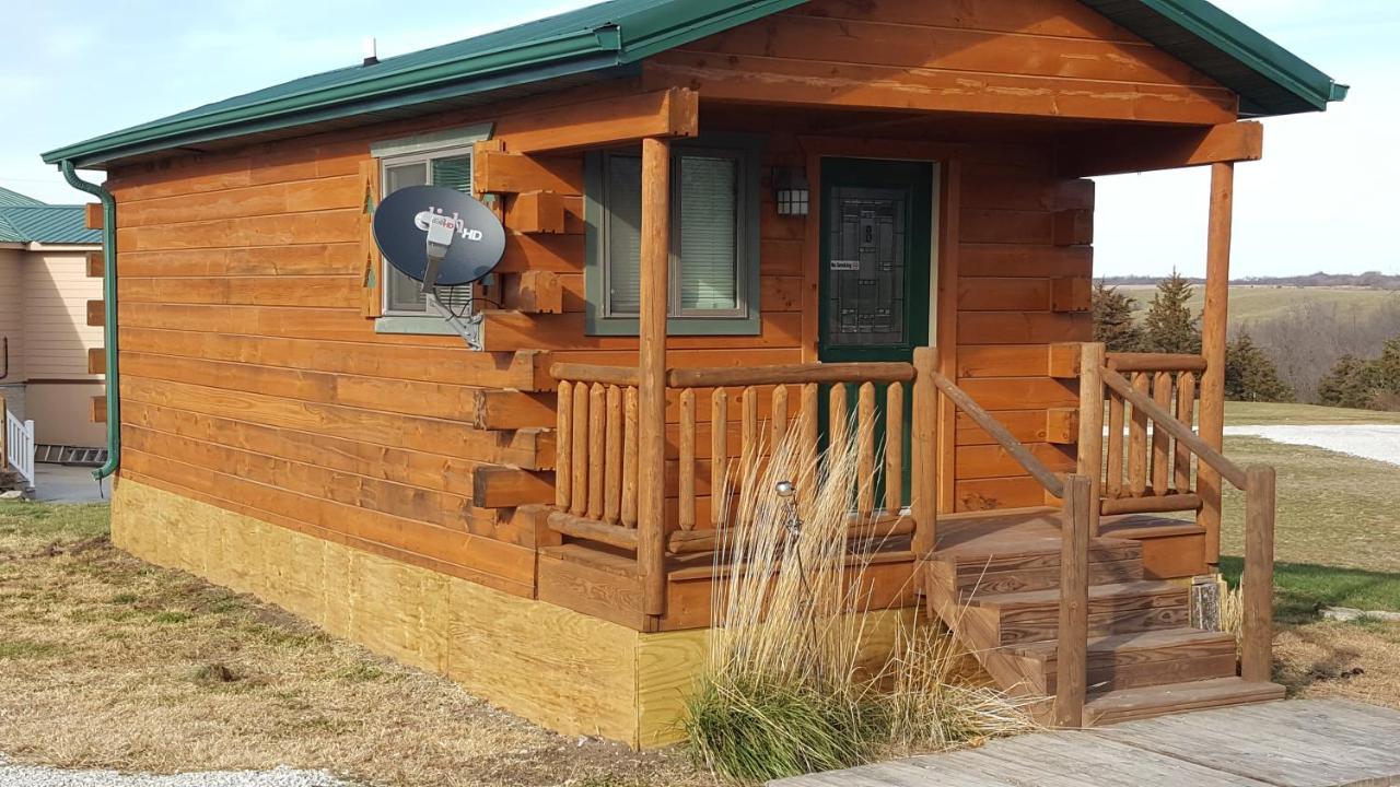 Country Cabins Hotel Chariton Eksteriør billede